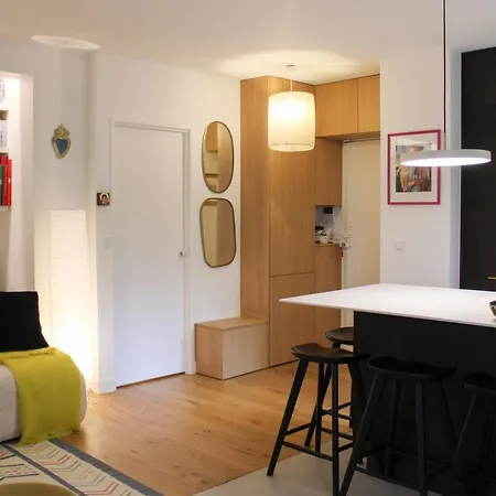 Apartment Quiet With Private Garden 20th Paris